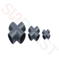 T-shirt croisé en PVC